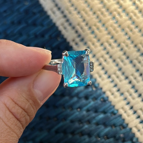 Silver 925 Plated Rectangle Aquamarine Ring - Picture 4 of 10